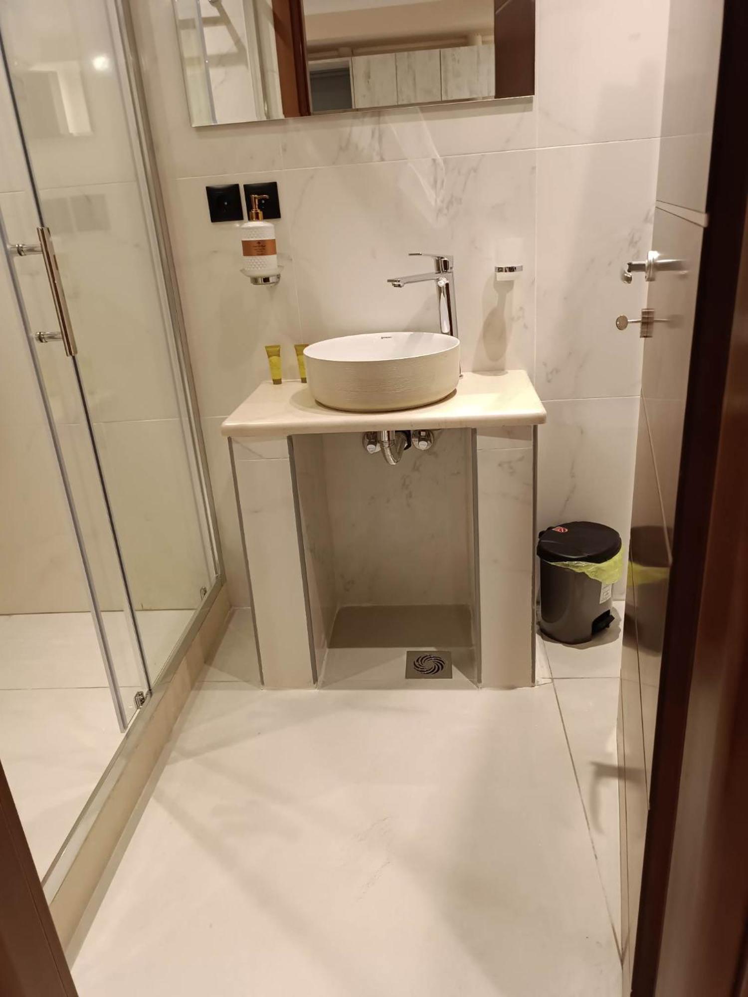 Newly Renovated Apartment Next To The Port Mantouki Exteriér fotografie